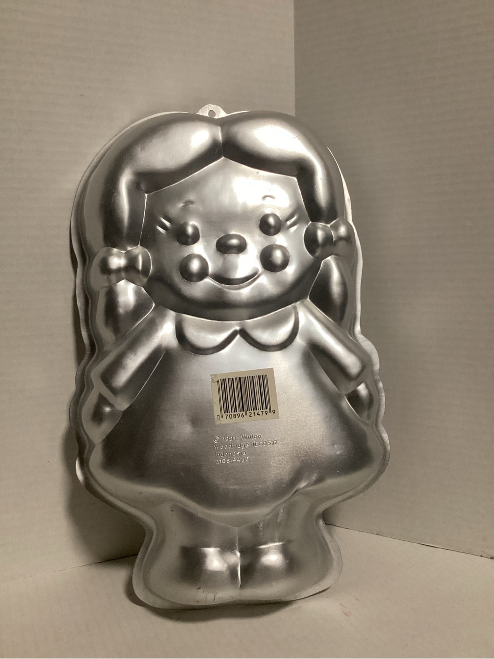 Vintage 1991 Wilton Silver Darling Dolly Doll Girl cake pan